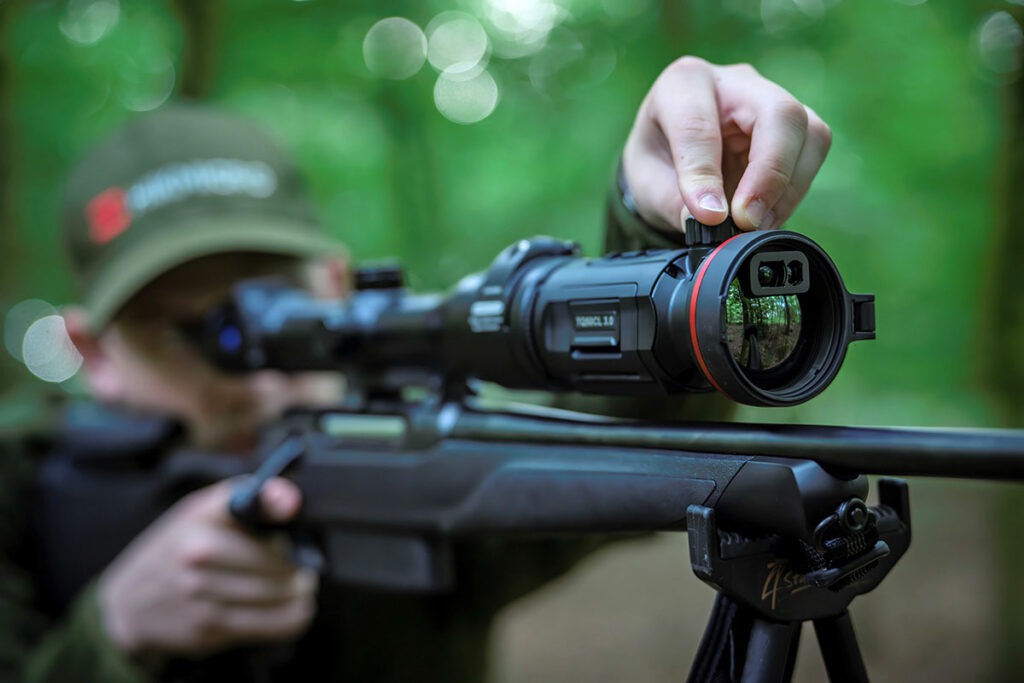 Wärmebild Vorsatzgerät für Zielfernrohr bei der Nachtjagd